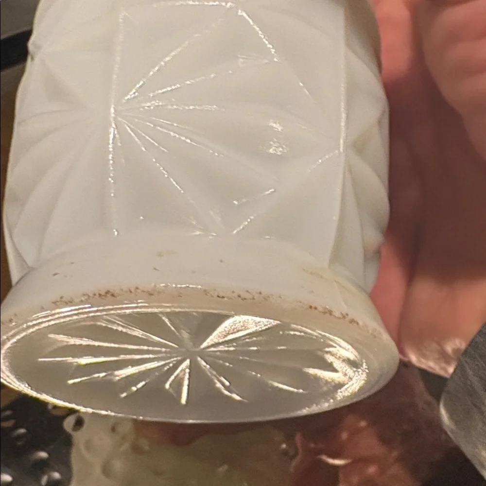 Elegant  Vase Vintage Hazel Atlas Milk Glass Starburst Pattern Ruffle Edge